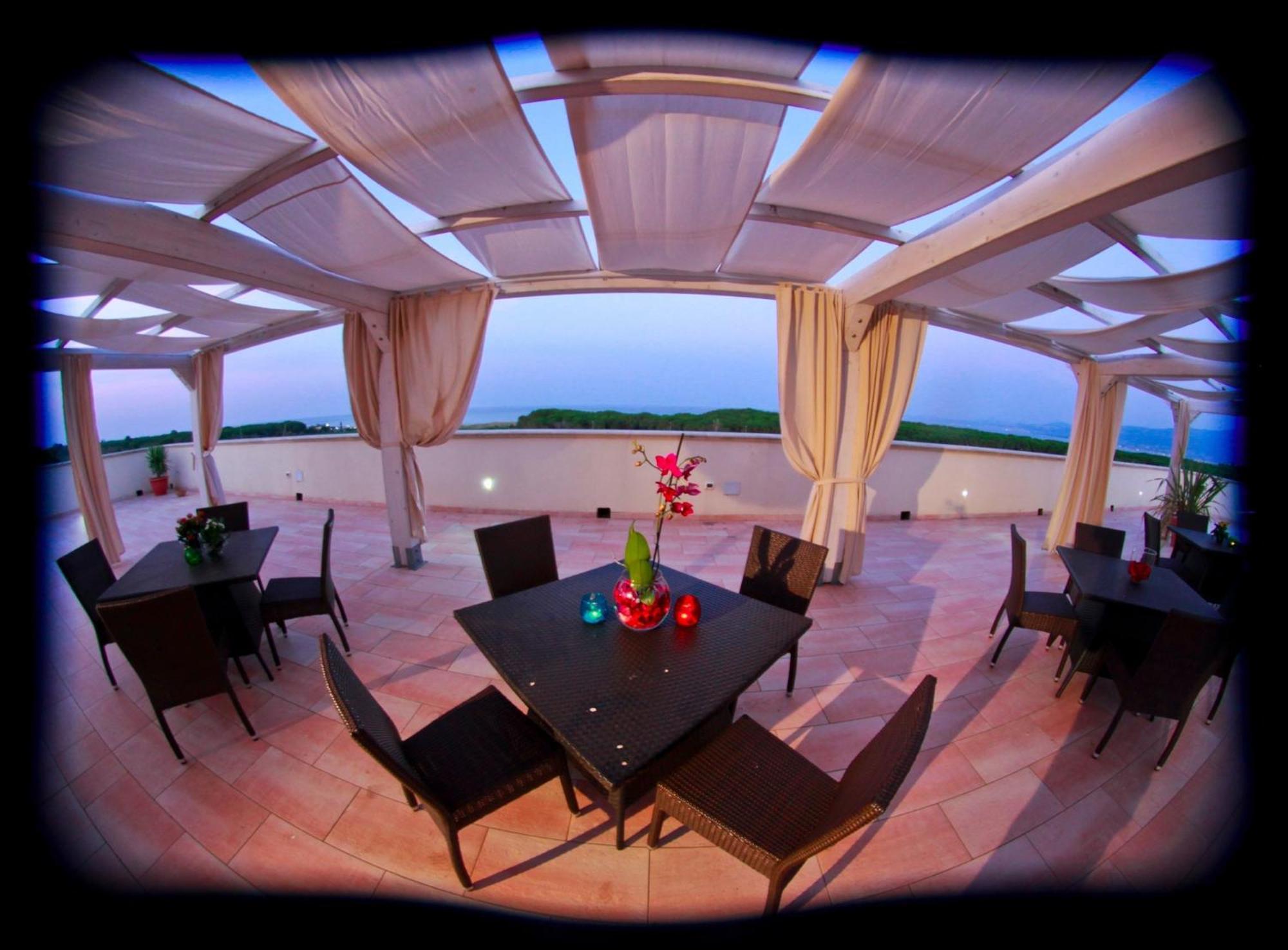 מרינה די סיבארי Bv Airone Resort מראה חיצוני תמונה