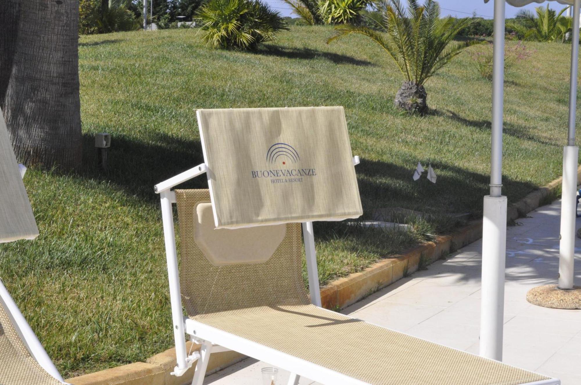 מרינה די סיבארי Bv Airone Resort מראה חיצוני תמונה