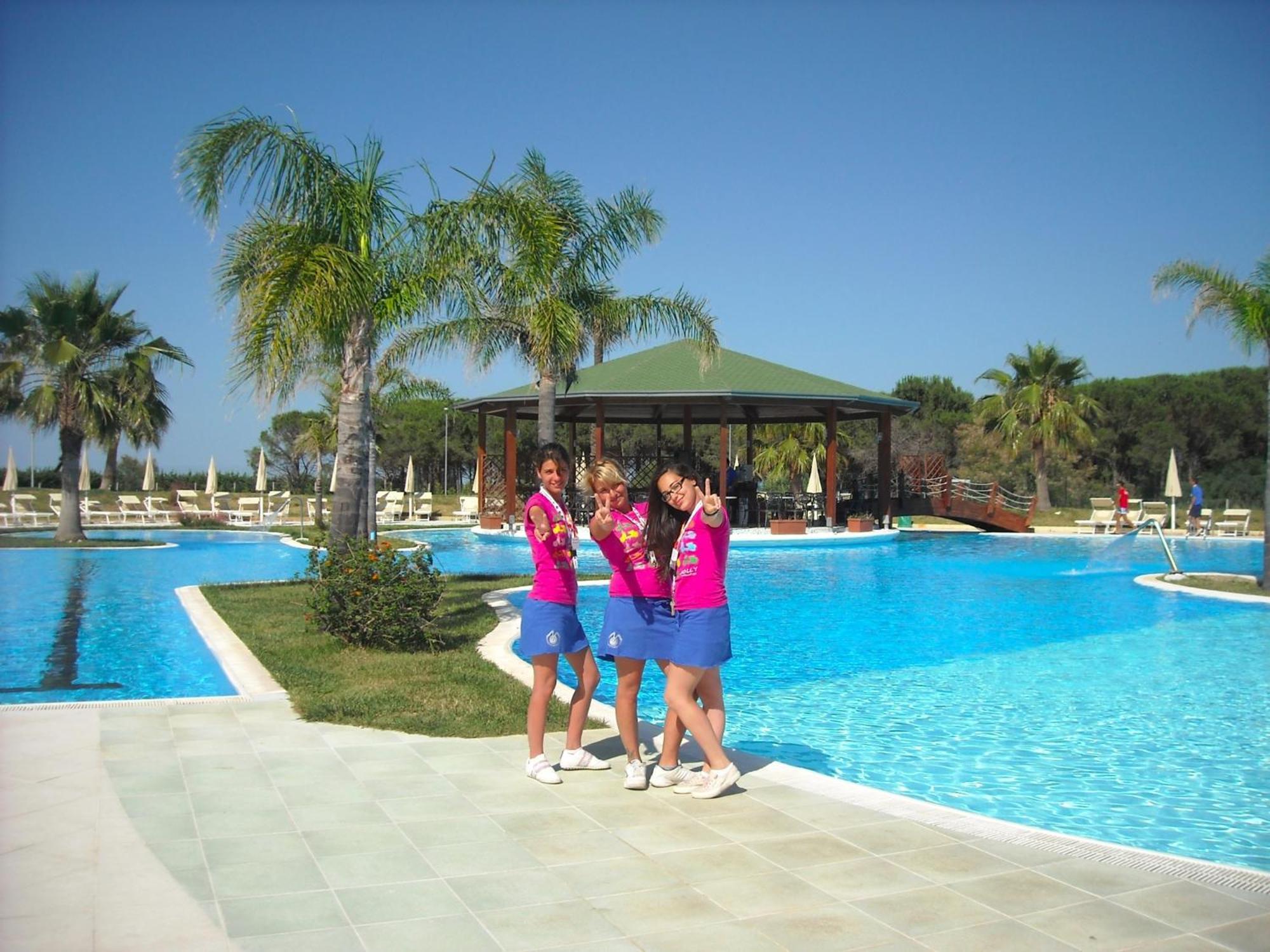 מרינה די סיבארי Bv Airone Resort מראה חיצוני תמונה